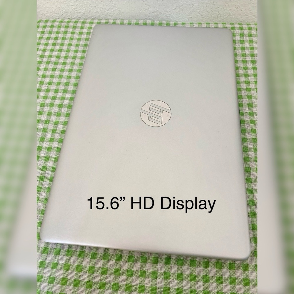 15.6” HP Intel Core i3 - Bundle